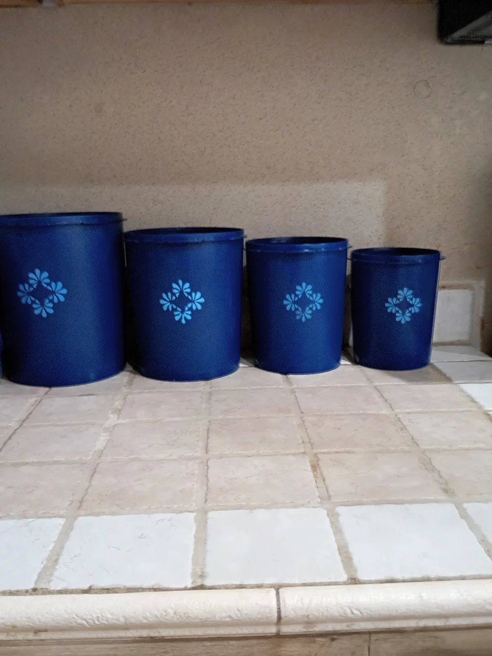 Vintage Tupperware Blue PlasticRetro Floral Canisters 4 Piece Set w/Lids.